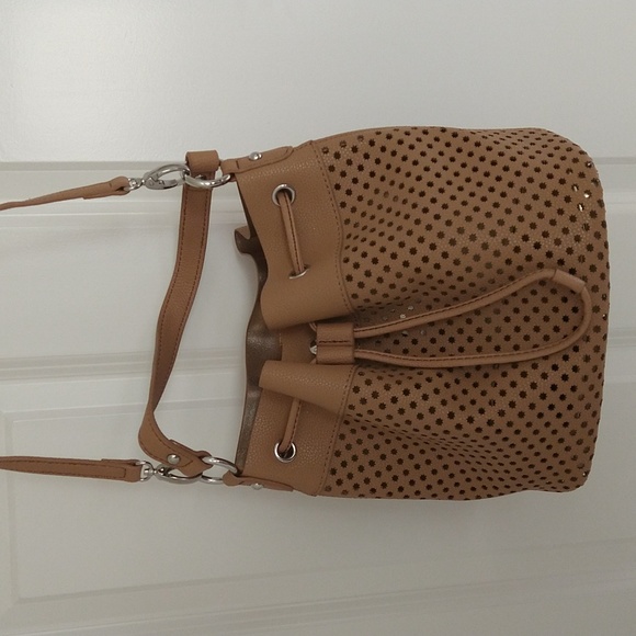 Nine West Drawstring Tan Bucket Bag, In Like New Condition, - Picture 7 of 16